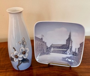lot 167 image: Vintage Bing and Grndahl 8404 Vase and Royal Copenhagen 3354 Plate