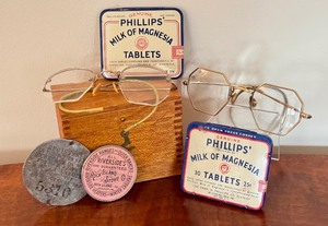 lot 163 image: Vintage Wooden Box, Vintage Eye Glasses and More