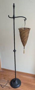 lot 220 image: Beautiful Beaded Floor Lamp