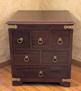 lot 49 image: Pottery Barn Apothecary Side Table