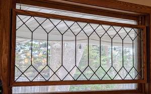 lot 206 image: Hanging Leaded Glass Window Panel