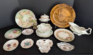 lot 153 image: Vintage Painted Porcelain Dishes