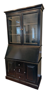 lot 10 image: Large Wood and Glass Desk Hutch