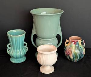 lot 114 image: Variety of Vintage Ceramic Vases