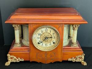 lot 59 image: Vintage Seth Thomas Mantle Clock