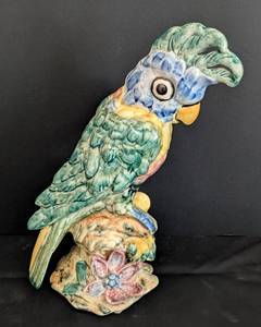 lot 113 image: Stangl Pottery Cockatoo Parrot Figurine