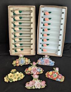 lot 107 image: Vintage Glass Place Cards and Porcelain Holders