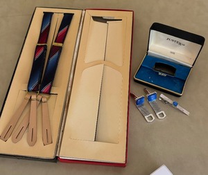 lot 391 image: Classy Justers Cufflinks and Tie Clip with New Suspenders