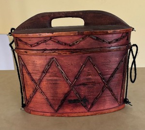 lot 397 image: Vintage Bent Wood Handbag