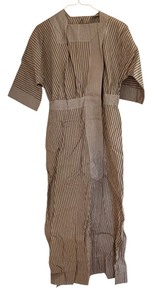 lot 434 image: Tan Vintage Dress