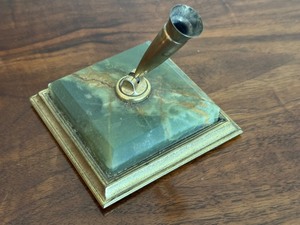 lot 429A image: Vintage Watermans Desk Pen Holder