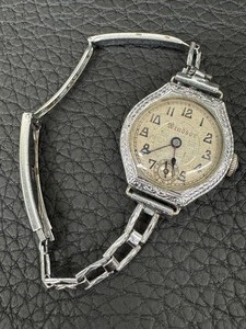 lot 38C image: Vintage Windsor Wrist Watch