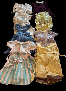 lot 312 image: Vintage Childrens Clothing Items