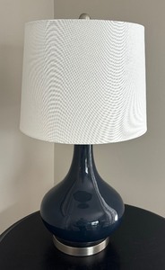 lot 22 image: Nice Navy Blue Table Lamp