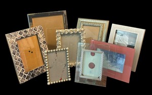 lot 150A image: Variety of Decorative Frames