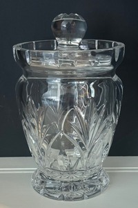 lot 61 image: Marquis by Waterford Canterbury Biscuit Jar