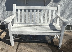lot 142 image: White Bench