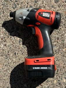 lot 154 image: Black & Decker Drill Model BDID1202