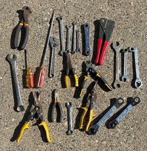 lot 157 image: Screwdrivers, Wrenches, Plyers and More