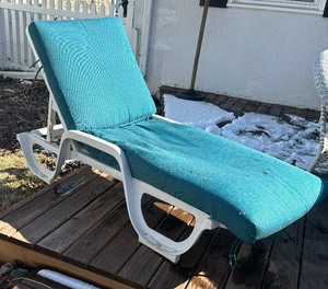 lot 160 image: Awesome Lounge Chair
