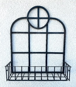 lot 181 image: Metal Wall Decor
