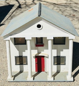 lot 136 image: Handmade Dollhouse