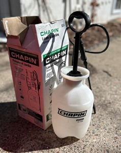lot 141A image: Chapin Lawn and Garden Sprayer