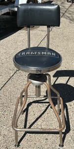 lot 130 image: Vintage Craftsman Adjustable Shop Chair