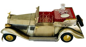 lot 121 image: Vintage Rolls Royce Music Box Convertible Decanter Musical Plays How Dry I Am with Shot Glasses