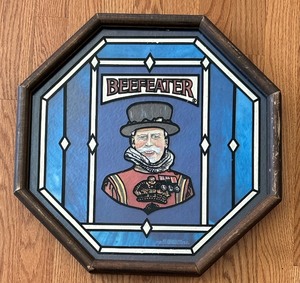lot 53 image: Vintage Beefeater Octagon Mirror Bar Sign