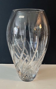 lot 73 image: Marquis by Waterford Wyndmere Vase