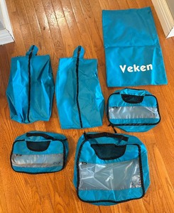lot 94 image: Variety of Veken Travel Bags
