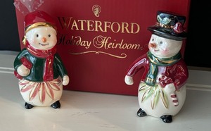 lot 226 image: Waterford Holiday Heirlooms Snowy Village Salt and Pepper Shakers