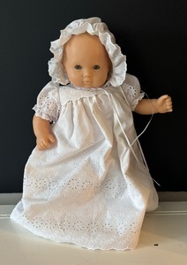 lot 231 image: Darling Pleasant Company Doll