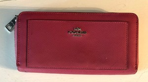 lot 274 image: Coach Wallet