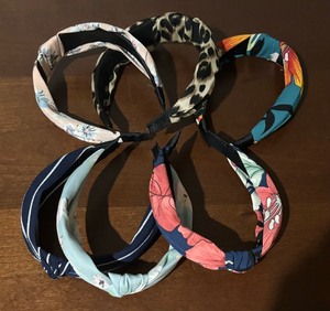 lot 303 image: Six Sensational Headbands