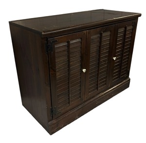 lot 320 image: Vintage Media Cabinet