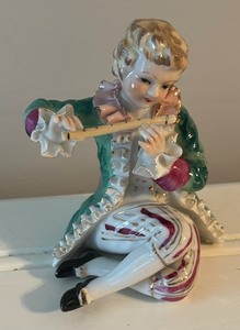 lot 342 image: Vintage Meissen Porcelain Figurine