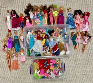 lot 391 image: Amazing Large Collection of Barbies and Accessories