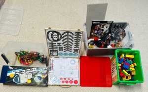 lot 393 image: Building  Creative Toys  Activity Toys Including Legos