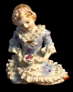 lot 344 image: Wales Porcelain Victorian Girl Figurine