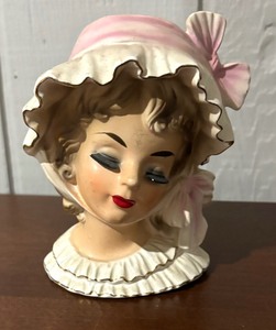 lot 374 image: Vintage Norleans Lady Head Vase