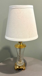 lot 416 image: Stylish Crystal Table Lamp