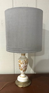 lot 419 image: Gorgeous Vintage German Lamp