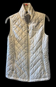 lot 440 image: Columbia Size Small Vest