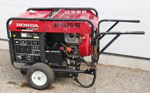 Honda EB 11000 Commercial-Grade Portable Gasoline Portable Power Generator