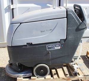 lot 20 image: Advance Adfinity X20D Walk Behind Commercial-Grade 20 Disc-Head Floor Scrubber