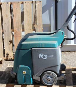 lot 11 image: Tennant R3 Compact Rapid-Drying Carpet Cleaner  Floor Cleaning Extractor with ReadySpace Technology