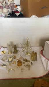 lot 39 image: Collection of Gold-Colored Christmas Decorations