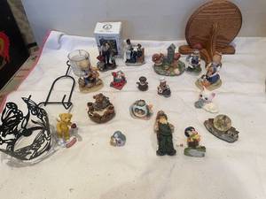 lot 49 image: Collection of 15 Decorative Figures Including Cats and Bears